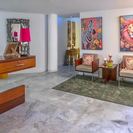 Hyde Park Lane Puerto del Carmen (Lanzarote)