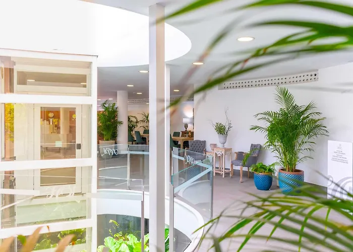 Hyde Park Lane Hotel apartamentowy 4*